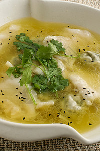 酸汤馄饨鱼图片