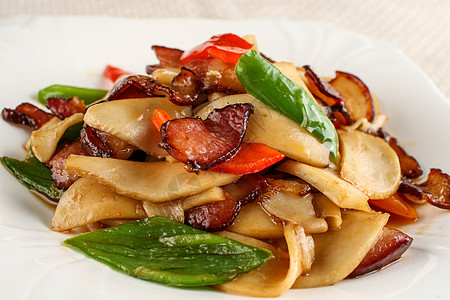 杏鲍菇炒腊肉图片