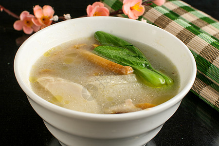 飘香菌汤烹饪竹荪汤高清图片