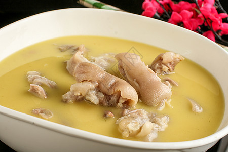 猪蹄烧黄豆图片