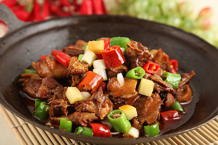 干锅乳鸽图片素材