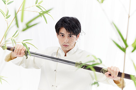 舞剑耍剑的国风男子图片素材