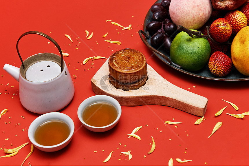 中秋节的月饼与桂花茶图片