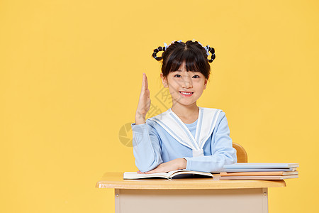 上课举手的小女孩形象图片素材