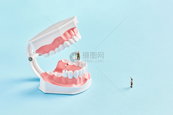 创意小人牙齿口腔修护图片