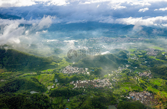 山峰自然风光图片