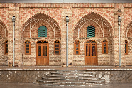 德黑兰翻新的旧波斯商队的砖砌建筑图片