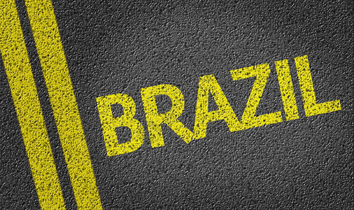 巴西写在道路背景上图片