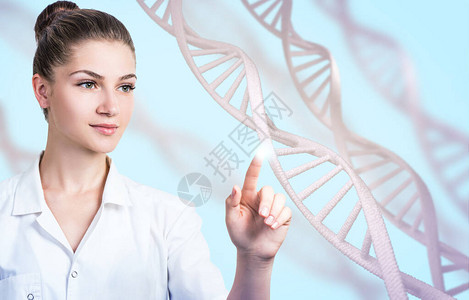 女科技专家接触DNA源头蓝色背景图片