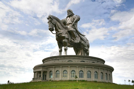 在蒙古首都乌兰巴托的Tsonjin图片