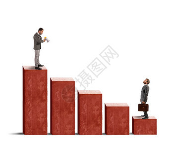 经济危机造成的消极统计数据概念两名商人在统计方面站得图片