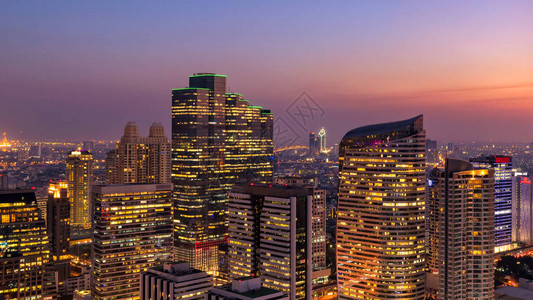 泰国曼谷商业区曼谷现代办公大楼全景城市景观图片