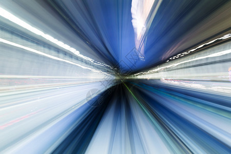 城市运动模糊的地铁隧道图片