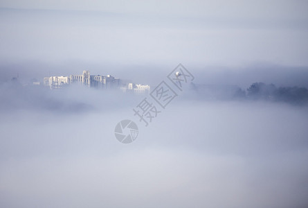 圣弗朗西斯科天线雾在图片