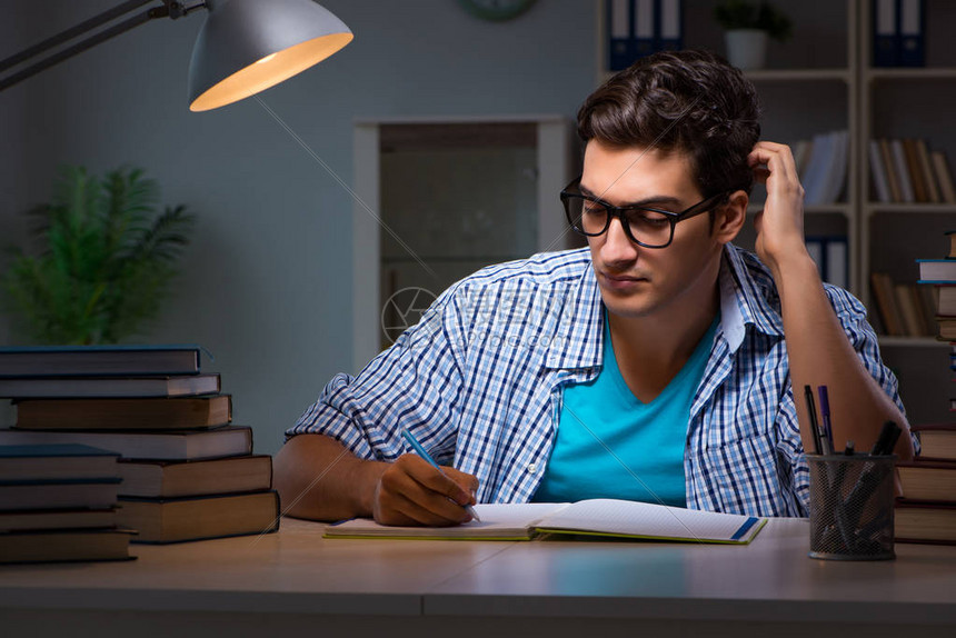 为初学者准备的方舟服务器永久拥有成本分析 (为初学者准备的英语)-优乐评测网