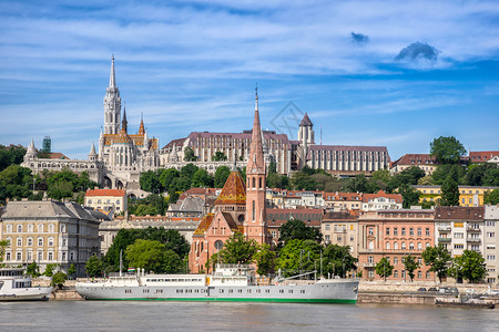 环视多瑙河至布达佩斯Matyas教堂和图片