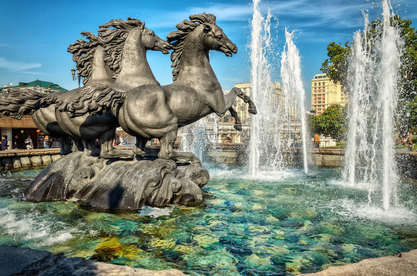 不老泉Geyser马涅日广场高清图片下载正版图片502638310摄图网