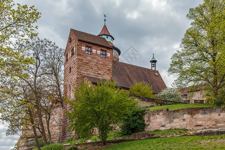 Walburgiskapelle教堂是纽伦堡城建筑的一部分图片