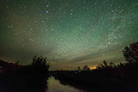 唯美的夜景星空星星图片