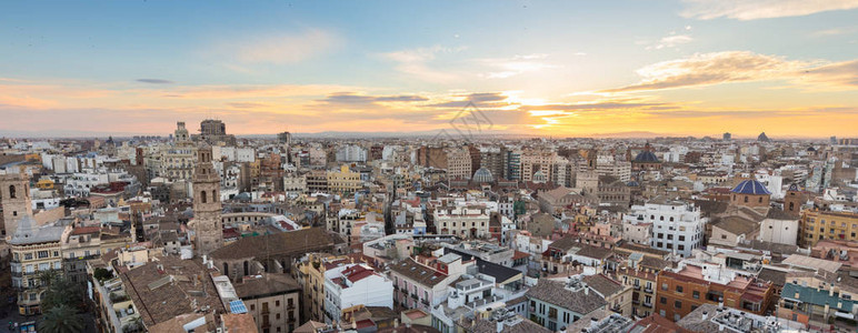 西班牙巴伦西亚历史中心日落城市景色图片