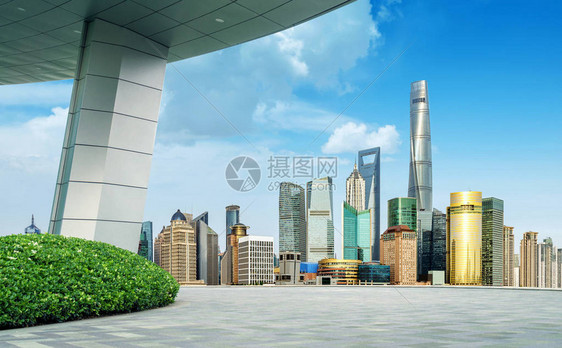 上海浦东金融区现代建筑和大理石楼图片