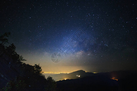 唯美的夜景星空银河图片