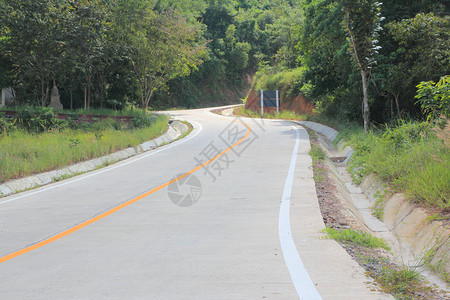 当地混凝土道路图片