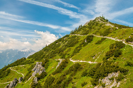 通往顶峰的道路图片