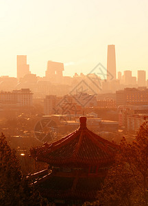 北京的早晨北京城市天际线与早晨的城市建筑剪影背景