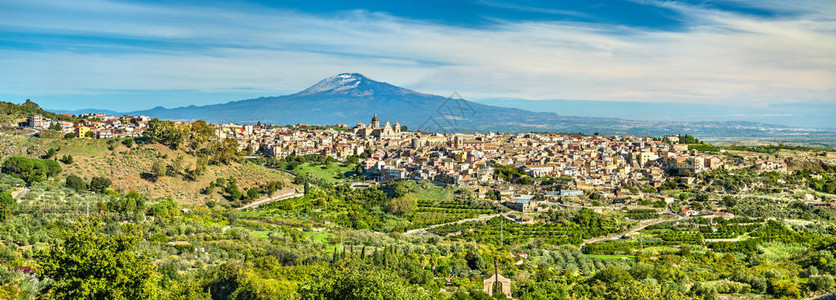 ValdiCatania的与Etna山的背景意大图片