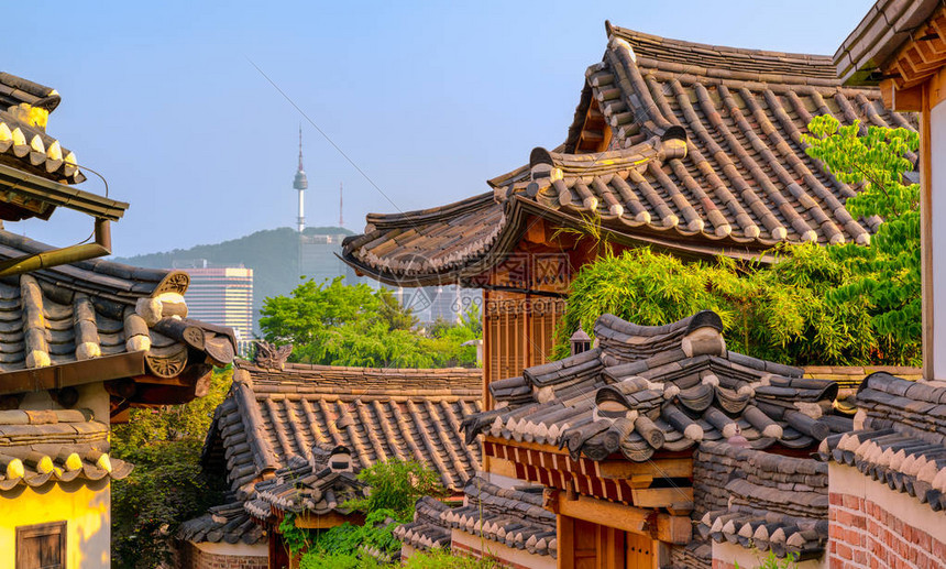 韩国传统风格建筑位于南韩首尔的Bukchon图片
