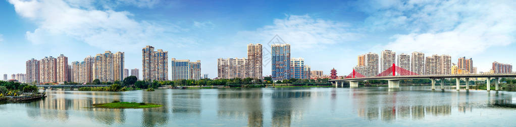 城市天际线和九龙江漳州图片