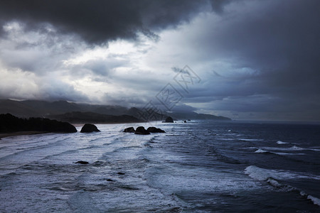 太平洋风暴图片