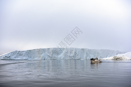 格陵兰的Ilulissat冰山湾有冰川图片