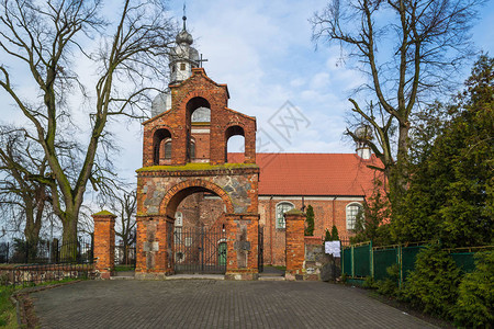 波兰Znin的圣马丁教堂图片