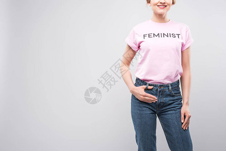 粉红色女权运动者T恤中微笑图片