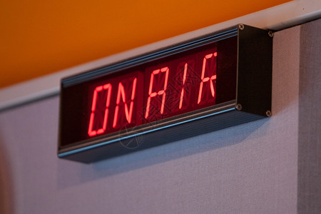 广播电台的广播标志背景图片