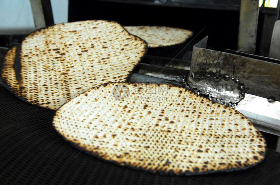 一个手工制作的犹太圣日逾越节时在Mat图片