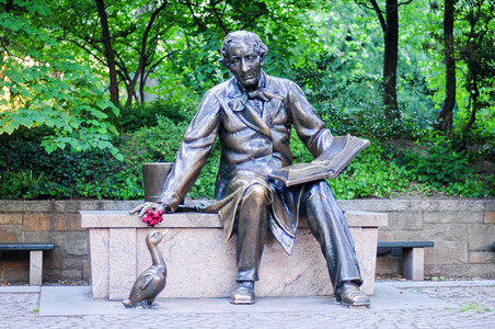 纽约市中央公园丹麦著名童话作家汉斯克里斯蒂安图片