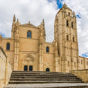 西班牙塞戈维亚大教堂图片