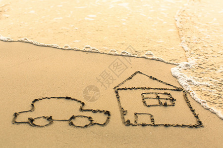 房子和汽车在海滩沙上画图片