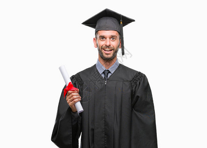 证书背景年轻英俊的毕业男子在与世隔绝的背景下持有学位背景