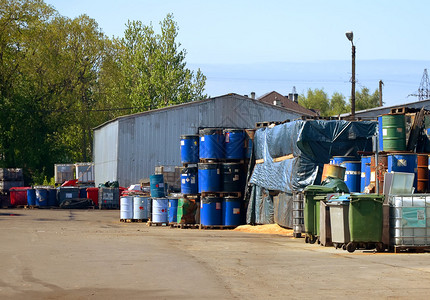 危险废物工厂危险废物集装箱有图片