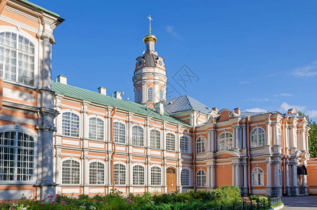 圣亚历山大涅夫斯基修道院或圣亚历山大涅夫斯基修道院的修道院场地与大都会建筑和俄罗斯圣彼得堡费奥多尔圣王子图片