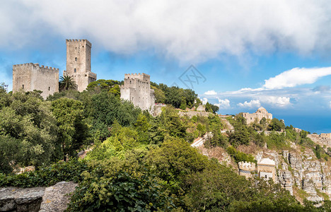 霍曼诺城堡和意大利西里Erice的托里德图片