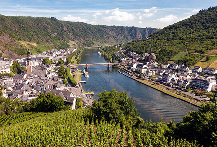 德国Moselle河岸Coche图片