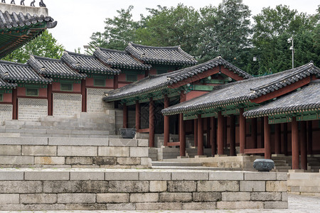 庆熙宫周围的建筑和风景入口和通往图片