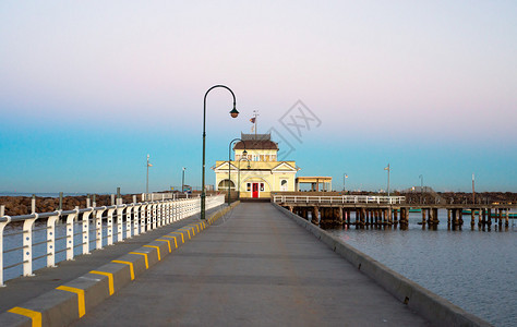 澳大利亚墨尔本StKilda码头的Kio图片