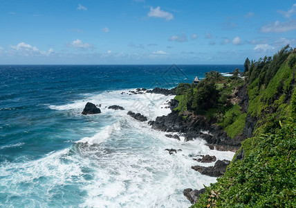 Gazebo观点忽略了夏威夷毛伊岛Hana附近的圣图片
