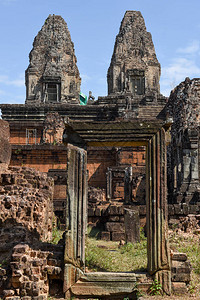 柬埔寨暹粒山边吴哥Wat东MebonPr图片